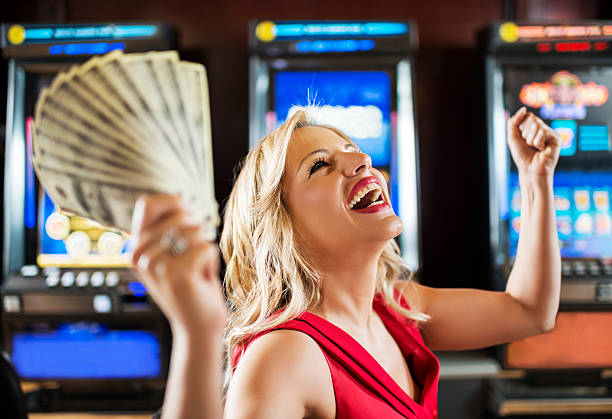Sic Bo payout table and betting layout